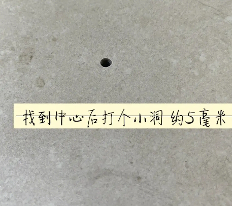 墨竹工卡瓷砖空鼓维修公司专业解答在瓷砖铺贴过程中，如果砂料搅拌不均匀，将会带来以下问题